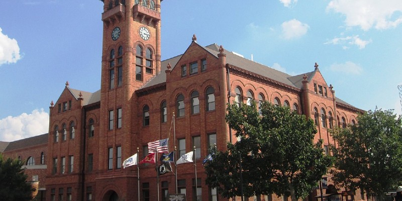 .<a href="/CU_CircuitClerk/">ChampaignCountyCircuitClerk</a>'s office is having Amnesty Week in May: ow.ly/spe250EnHTP