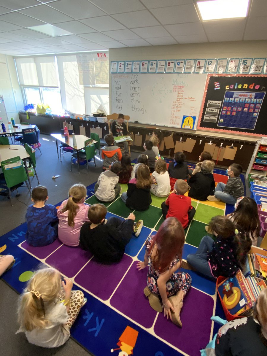 MrsSortorsclass's tweet photo. Two special guest readers in our room today. A second grade former student and one of our very own classmates read to us today! Great job! @MorrishDragons @swartz_creek https://t.co/2A7MDZWTDO