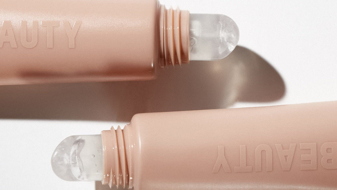 Glossy Lip Balm so good you'll want more. Available on Thursday, 4.15 at 12PM PT only at https://t.co/32qaKbs5YG https://t.co/mQEsKphLl2