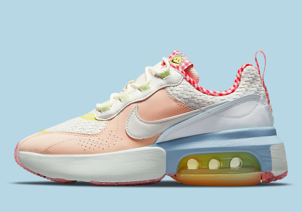 nike sneakrs twitter