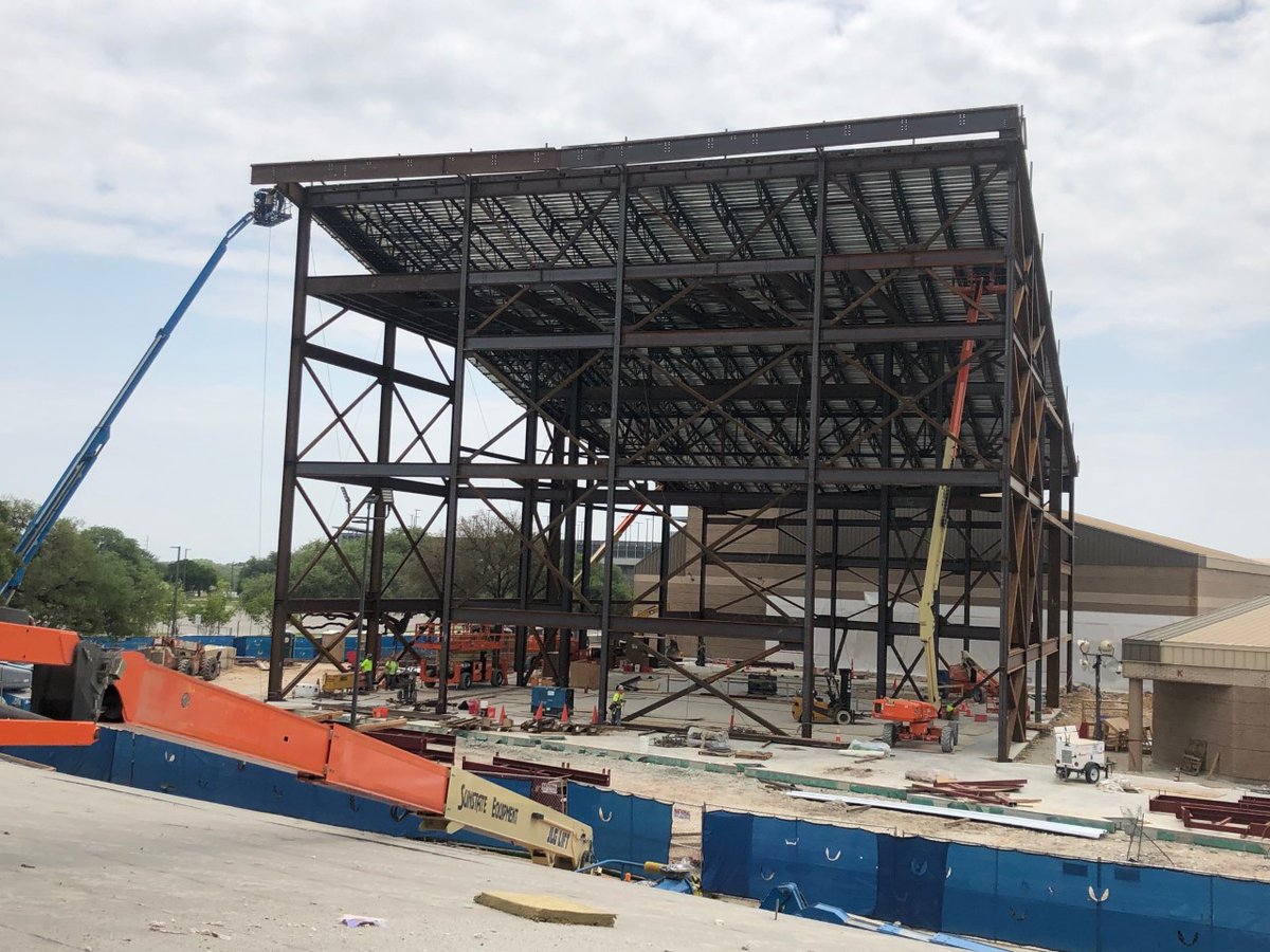 robinson_mark_a's tweet photo. We are changing the skyline @AISDBowie a little bit with facility renovations and modernization. The new auditorium is taking shape including a 50' proscenium and approx. 600 seats, a new scene shop, storage, dressing, and office spaces. @AISDArts #AustinFuture #BowiePride https://t.co/slBMgG9tFz