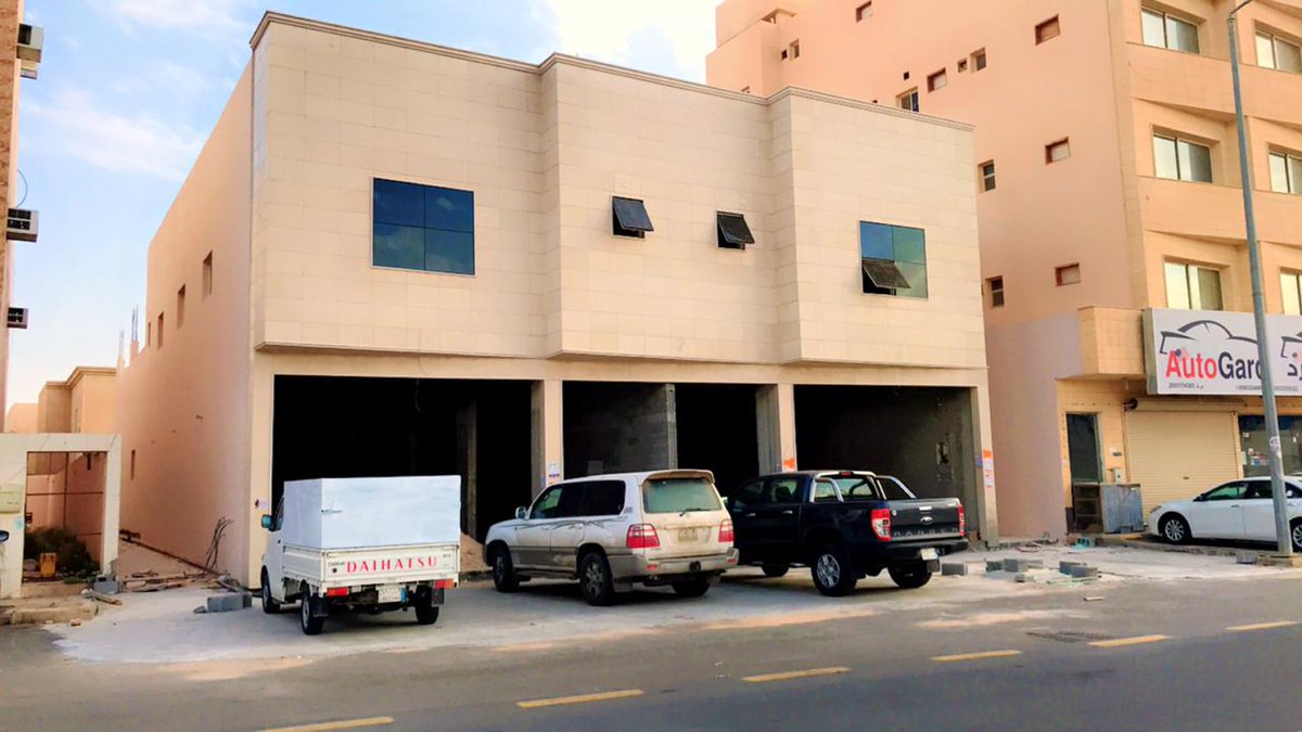 اللهم لك الحمد، نزف لكم بشرى اكتمل بناء الوقف الاستثماري للجمعية في مدينة بريدة #وقف_القران_الثاني وكان هذا بفضل الله ثم بعطاء أهل الخير أمثالكم فشكراً لكم على وقفتكم المشرفة مع كتاب الله و أجزل الله لكم المثوبة والأجر #تحفيظ_القوارة
ريع هذا الوقف يصرف على تعليم كتاب الله وتحفيظه