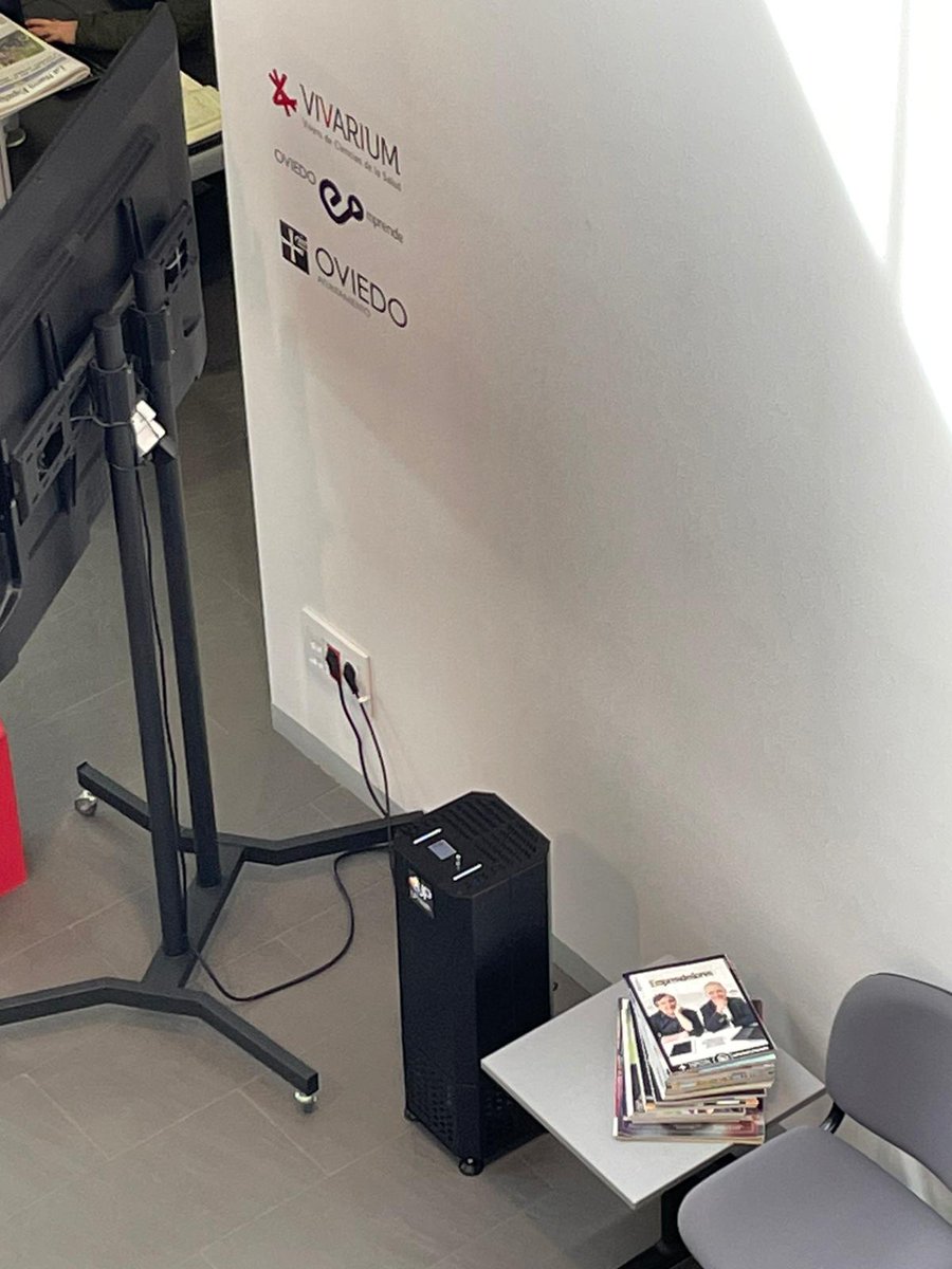 Seguimos con la fabricación de #tecnologiaparalasalud, en el <a href="/VivariumOVD/">VIVARIUM Oviedo</a> de <a href="/OviedoEmprende/">Oviedo Emprende</a>. Una de las unidades de #UPaire, nuestro sistema de esterilización de aire ya está en su recepcion. Inocuo, eficaz, económico y 100% #hechoenasturias. Quieres uno? Contactanos!
