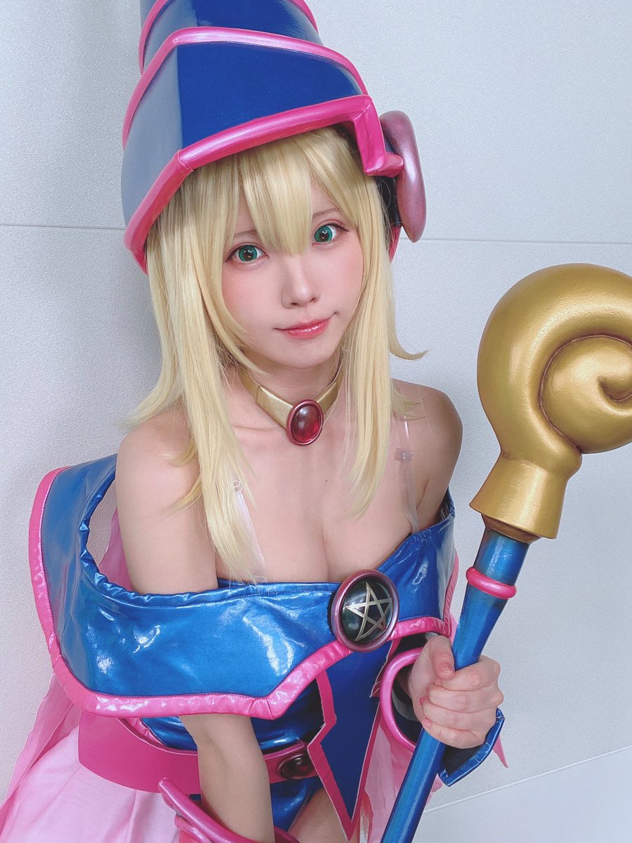 Cute and beautiful Japanese cosplayer

#enako #えなこ