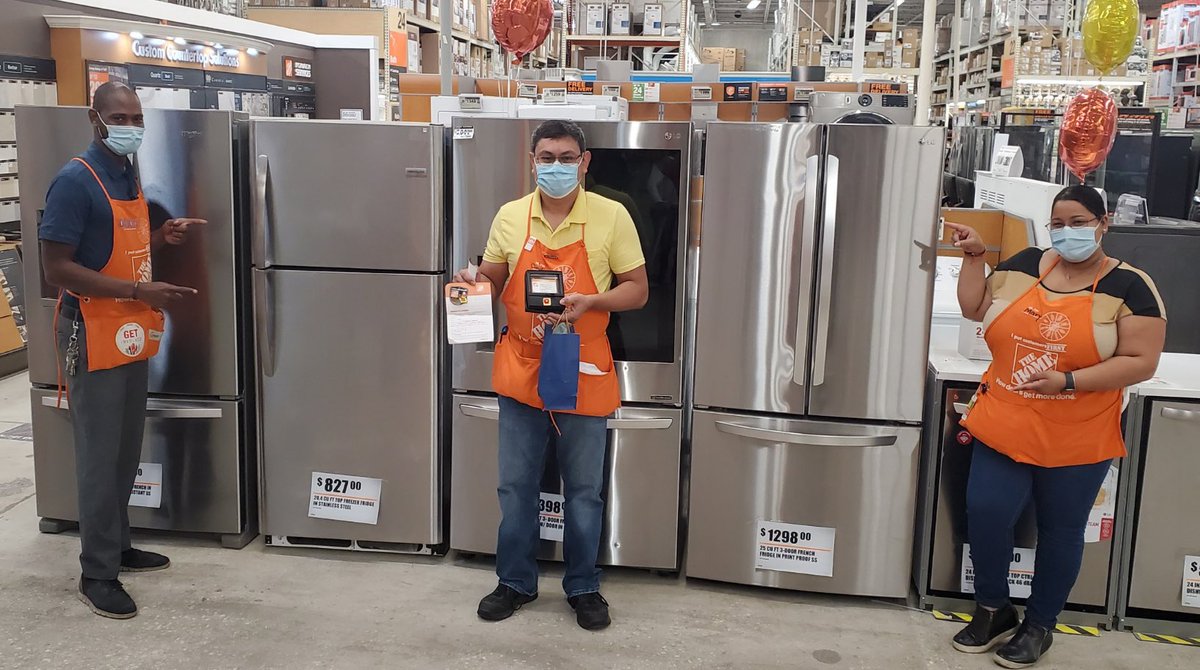 DaVon Young (@davon0210) on Twitter photo Congratulations to Claudio Specialist of the Month 0210!!!! Congratulations to Claudio Specialist of the Month 0210!!!!