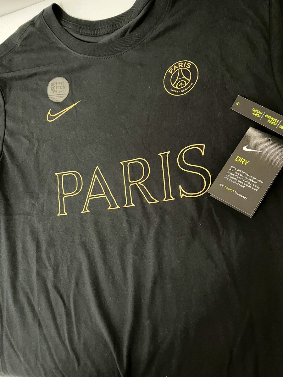 Sigue a @tdmas_cr y @tdmasoriginales, dale RT y participa por esta chema del PSG. Sorteo esta tarde.