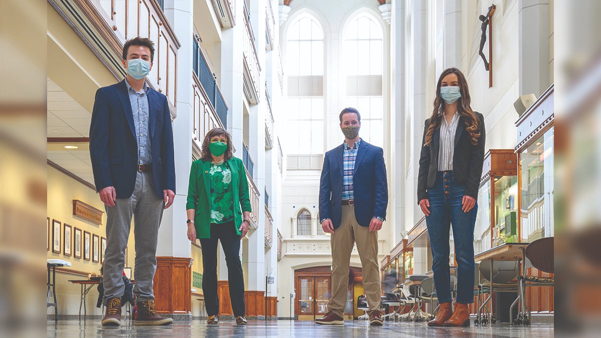 Three <a href="/NotreDame/">University of Notre Dame</a>  preprofessional students made the best of the pandemic when they helped develop a winter session course that could stand in for traditional medical job shadowing. <a href="/NDCompassionMed/">Hillebrand Center at Notre Dame</a> <a href="/NDBios/">Notre Dame Biology</a> 
nd.edu/stories/out-of…