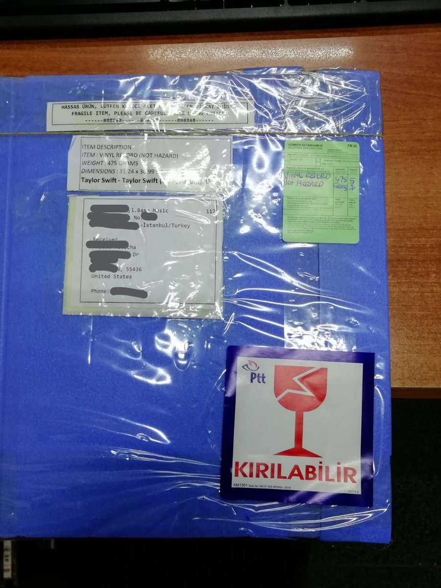 VDiscogs's tweet image. Today was a busy day :)

Many LP's Cd's shipped around the world... United States, Australia, Germany, United Kingdom....

All albums perfectly packed... We wish great moments to all customers :)