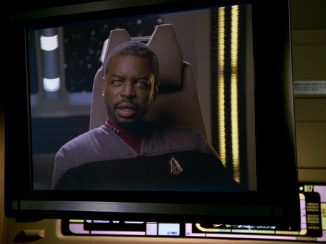 And yes, I lost it when we got THIS cameo. I had no clue it was coming. Voyager is delivering the best Trek fan service.