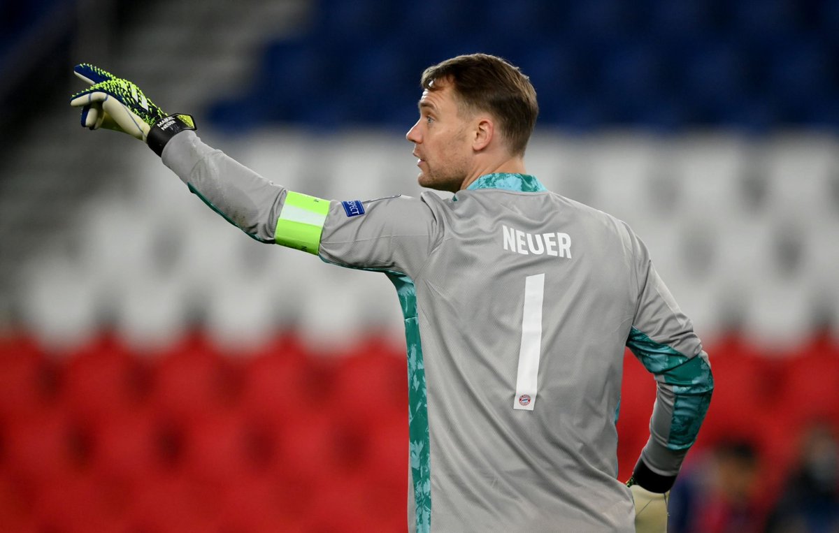 FCBayernTurkish's tweet photo. #SuperManu ⭐ https://t.co/gYugpkU2nF
