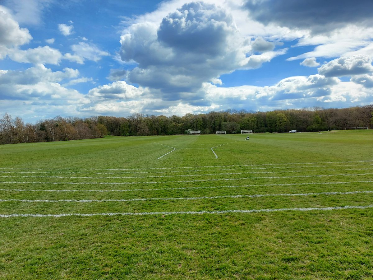 Nathan_Turfix's tweet image. A busy day of GPS work for @TurfixServices. 
400m running track and infield sports such as javelin, shot put and discus 💪🏻🏃‍♂️ #athleticseason