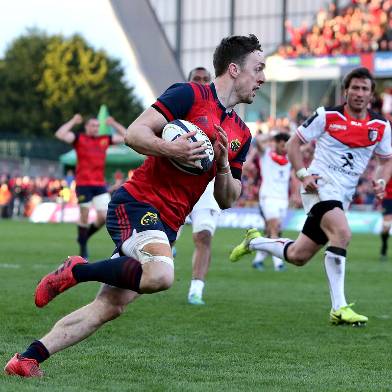 Munsterrugby's tweet photo. A fans favourite and trailblazer for west Cork rugby, @D93Sweets has departed for La Rochelle after scoring 22 tries in 92 Munster appearances along with earning three @IrishRugby caps.

Hear from the man himself ⤵️

#ThanksSweets #SUAF 🔴