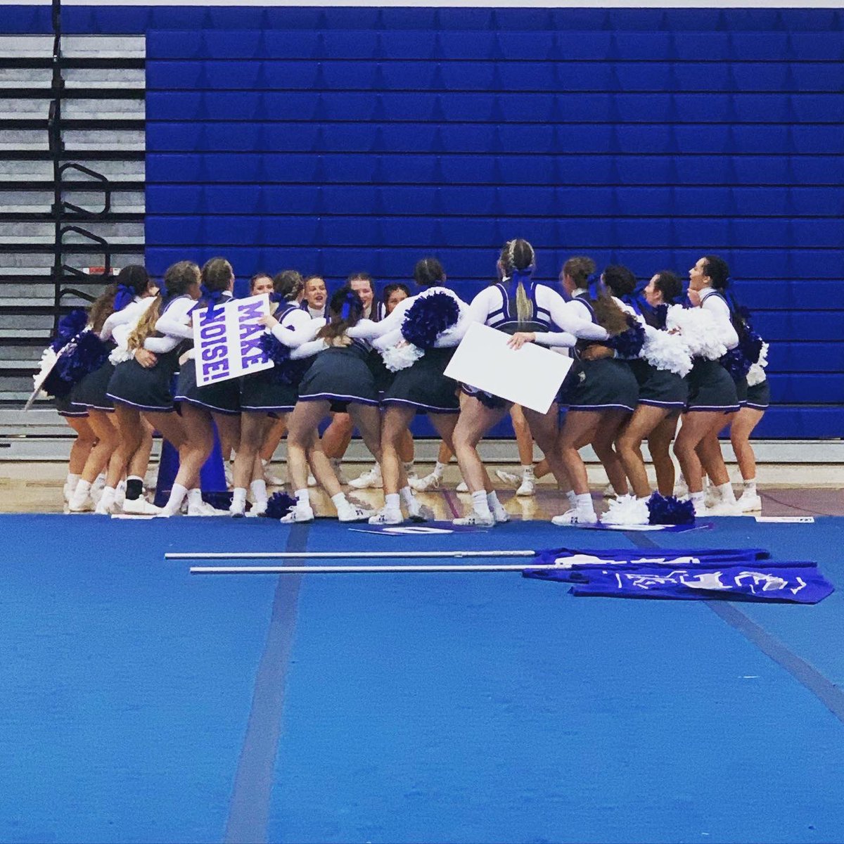 And that’s a wrap on the 2020-2021 season. 🎬 To the 9 seniors: THANK YOU! Your dedication to this team did not go unnoticed. You will be missed.