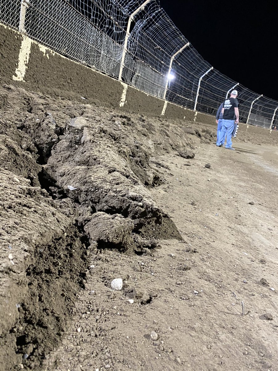 box3_racing's tweet photo. Petition to just race at @kokomospeedway every night forever. #GYATK #RipTheLip https://t.co/nUxTKFOylR