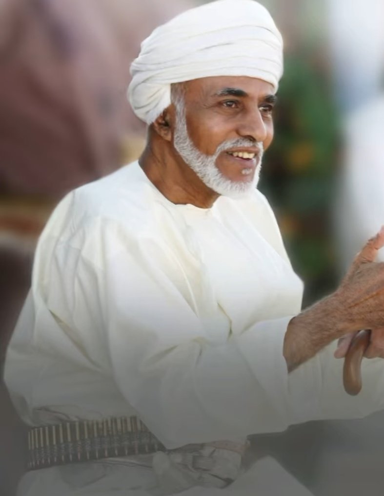 رمضانُنا الثاني دون وجودك حولنا .. ما أضيقَ الدنيا بدونكَ يا أبتاه.. لعلها دعواتنا شفعه لك
💔