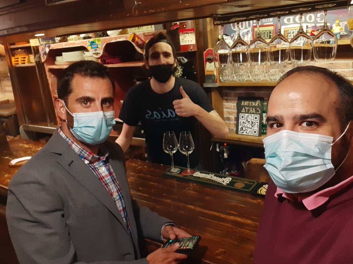 <a href="/FoggBar/">Fogg Bar</a> Fogg al punto y las mejores cervezas tiradas por Dani. Eso es homecoming del bueno. Vuelta al barri 6 años después. <a href="/ign_arenas/">Nacho Arenas</a>