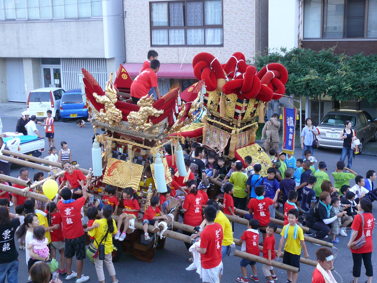 2014/7/24
四国中央市みなと祭り

伊予三島駅前

川原町子供太鼓台
真古町子供太鼓台