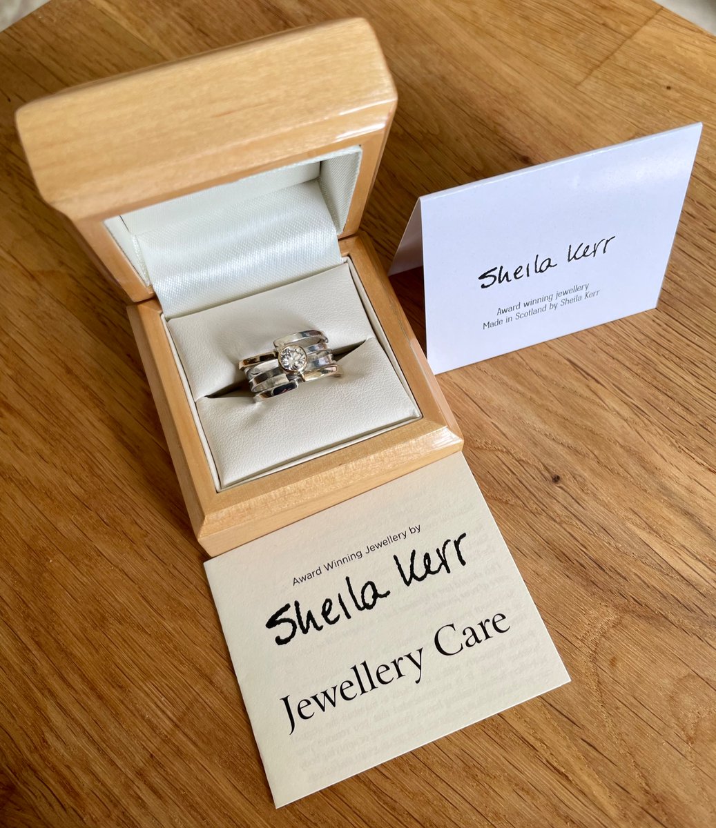 sheilakerr's tweet photo. Hello Twitter! Not been here for a while. Latest commission with half carat diamond #Diamonds #bespoke #handmadejewelry #Scotland https://t.co/HqKxUJ2Xw3
