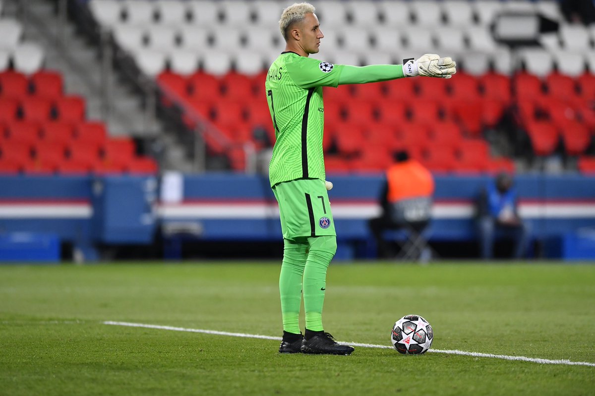 NavasKeylor's tweet photo. Gracias a Dios estamos en semis!!!Muy felices de disfrutar de estos momentos!!! 
Allez Paris!!!
#ucl 
#ICICESTPARIS https://t.co/w3Q3J80wKk