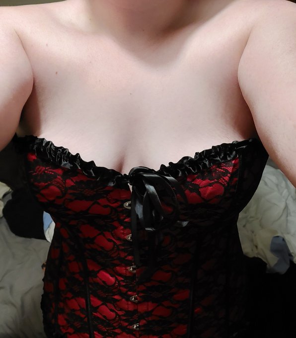 I love the red and black what do you think? Check out my OF and let me know! 😊 https://t.co/9UMqFfqM<a href="/tag/onlyfans"class="tags"><span>#onlyfans</span></a>