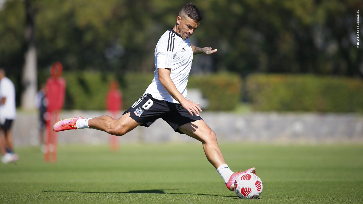 ColoColo's tweet photo. Ya comenzamos la preparación para el duelo de este domingo 18 de abril ante Everton 🙌🏼⚪️⚫️ 

#VamosColoColo🤟🏼 https://t.co/bW5vgfuyxc