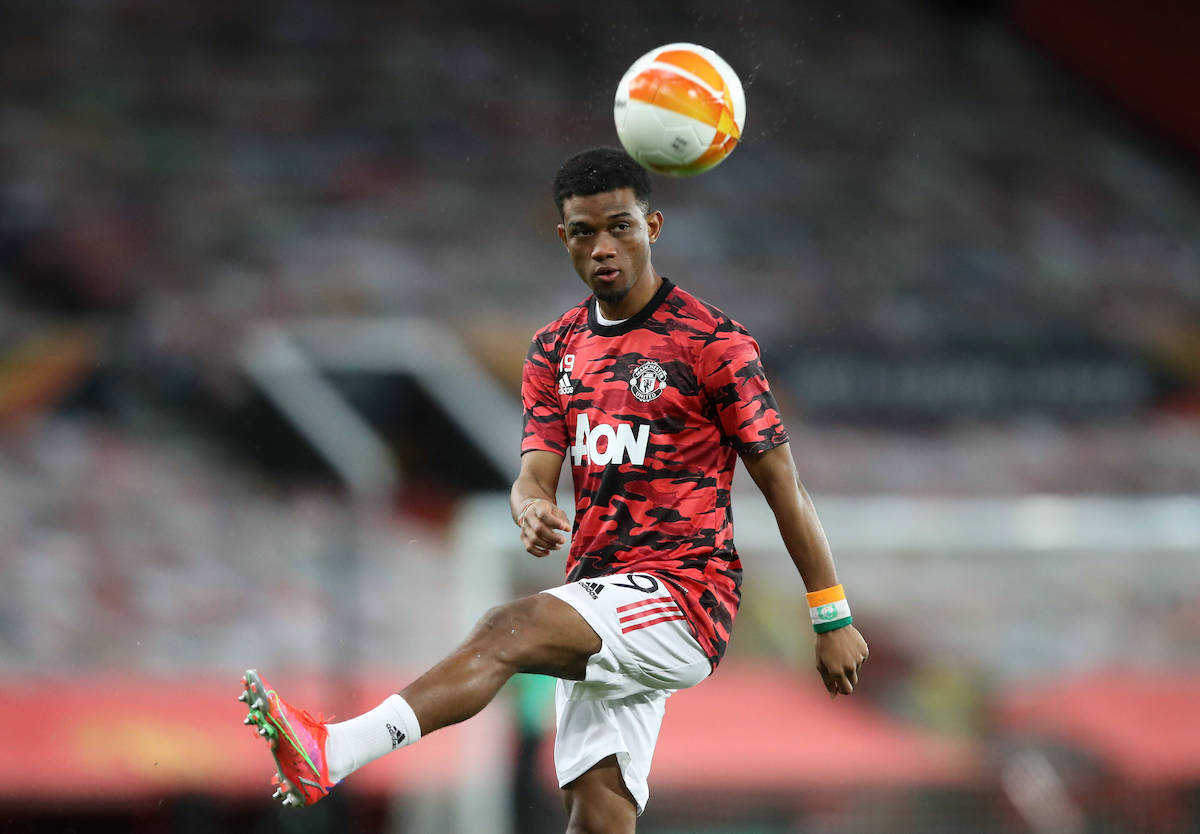 Lee Sharpe says Solskjaer is right to hold back United youngster for now https://t.co/KU7ik9cSlp #MUFC #ManUTD #United https://t.co/0gB8PHpc3j