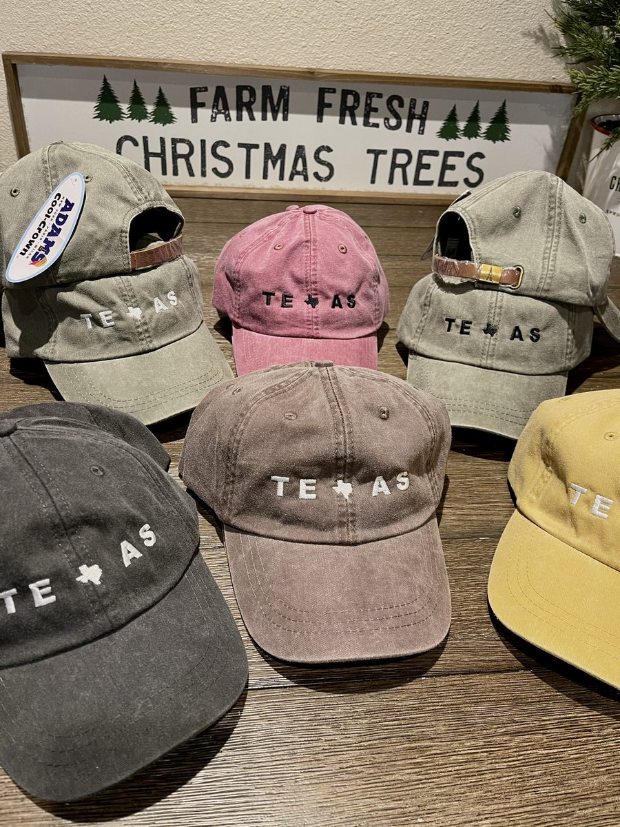 JohnDavidCas's tweet photo. I’m ordering a new Bulk of Texas hats for Spring time.

I want to give 2 away 👍🏼

Just RT or Like this post ✔️

 Follow me so I can get your mailing info  📦 https://t.co/rILcYTg0mD