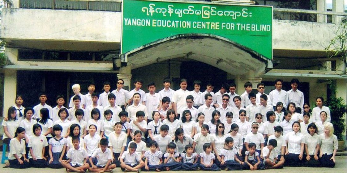 Blind School near Khawei Chan becomes a barrack where Junta deployed his troops
Junta robbing off food supplies & place is not okay for the children
“These kids were blind but not blind enough to not know about dictatorship“said Headmaster
@RapporteurUn @DrSasa22222 #Apr14Coup https://t.co/pv64cMyER2