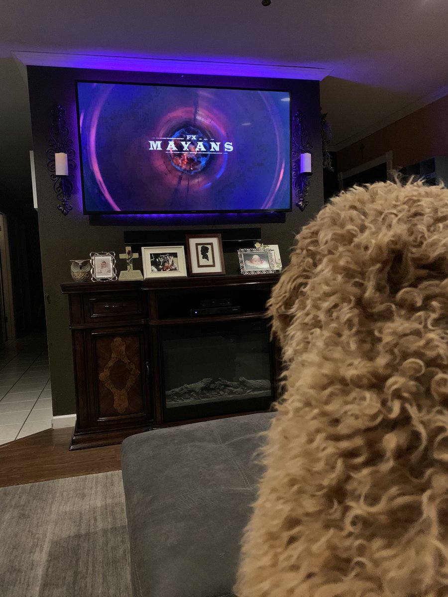 yvcanamar's tweet photo. @MayansFX The Dood is a big fan! https://t.co/uFd2Yc2MGF