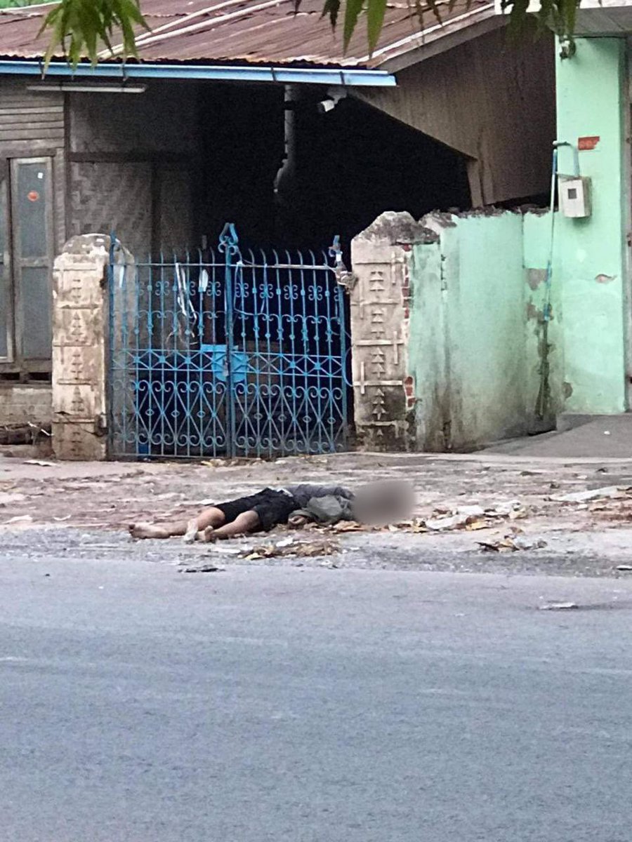 Tw//DEAD BODY‼️ #Mandalay:
A body of an unidentified man was found in 32nd Street (86x87 Street) at 8:50am. The body was taken away by the funeral association.
#Apr14Coup #WhatsHappeningInMyanmar @RapporteurUn @DrSasa22222 @SchranerBurgen1 @USAmbUN @SAdamsR2P https://t.co/QvTuC1O4wv