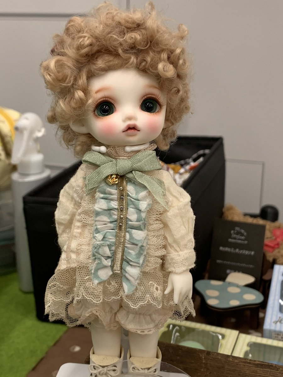 HUG_angel_HUG's tweet photo. そして、この子は店長さんのおうちの子なのでしょうか？
クリクリのおめめがとても可愛くて
胸キュン❤️でした😍

#risubaco  #ドールショウ63 #DS63 https://t.co/bG422sYlvU