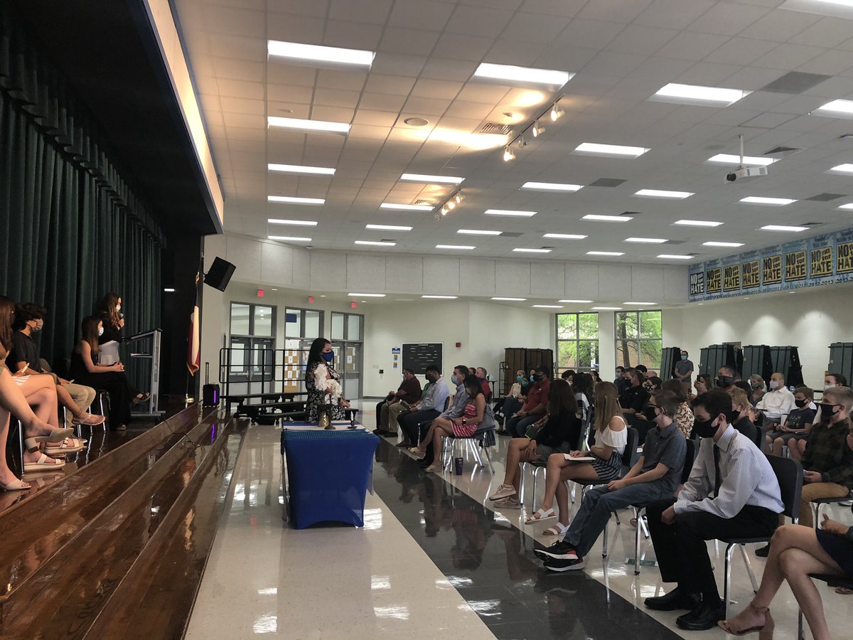 LeanderTigers's tweet photo. 2021 NJHS Induction Ceremony. Congratulations to all of the Inductees! https://t.co/8Dj4iyX4cM