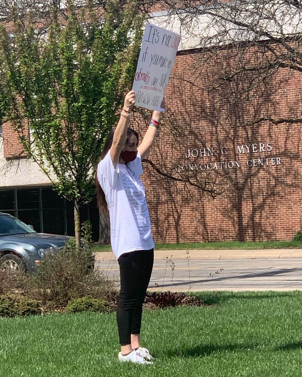 autvashland's tweet photo. @elevate_ashland held a protest on campus in response for the administration to make changes to Title IX here at Ashland University https://t.co/hAOSsg0IrH