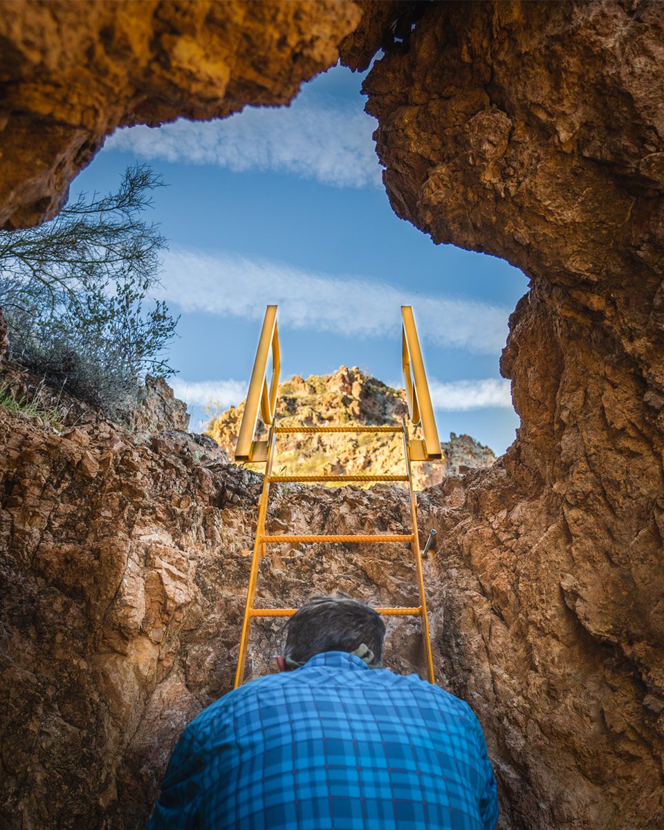Go up, up and away through 'El Portal' on your way to the Spring Mountain summit! Experience the Sonoran Desert like never before during your stay on your eight private hiking trails.