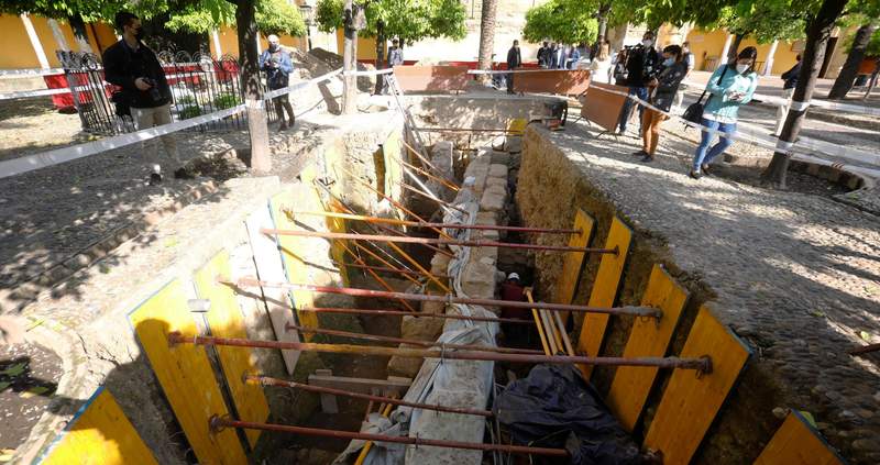 Hallazgo en la catedral de Córdoba
👉 bit.ly/2QnYgEM