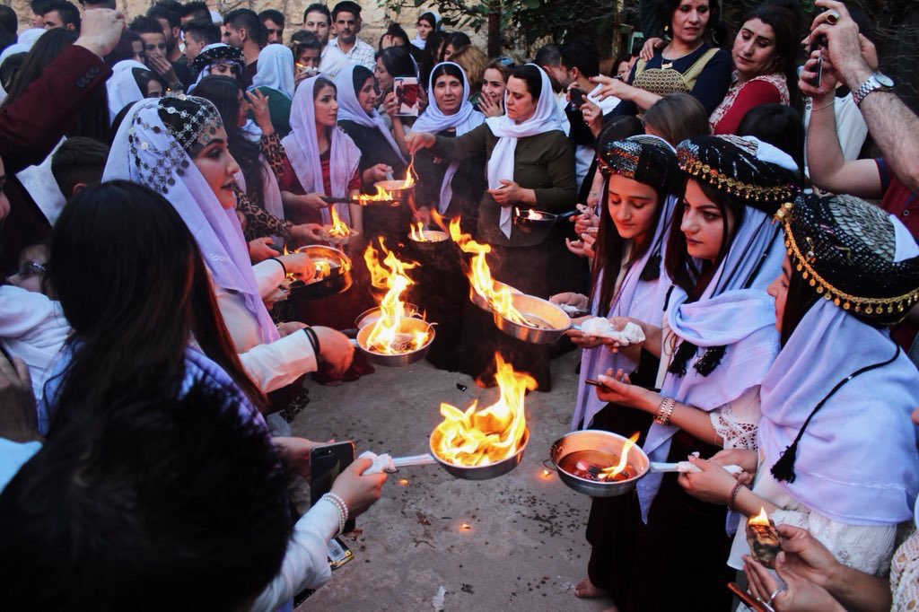 كل عام والايزيديين بخير
كل عام ومحبي السلام والانسانية في العالم بخير 
يشترط ان يكون الايزيديين بخير ليكون العراق بخير💕
#عيد_راس_السنة_الايزيدية