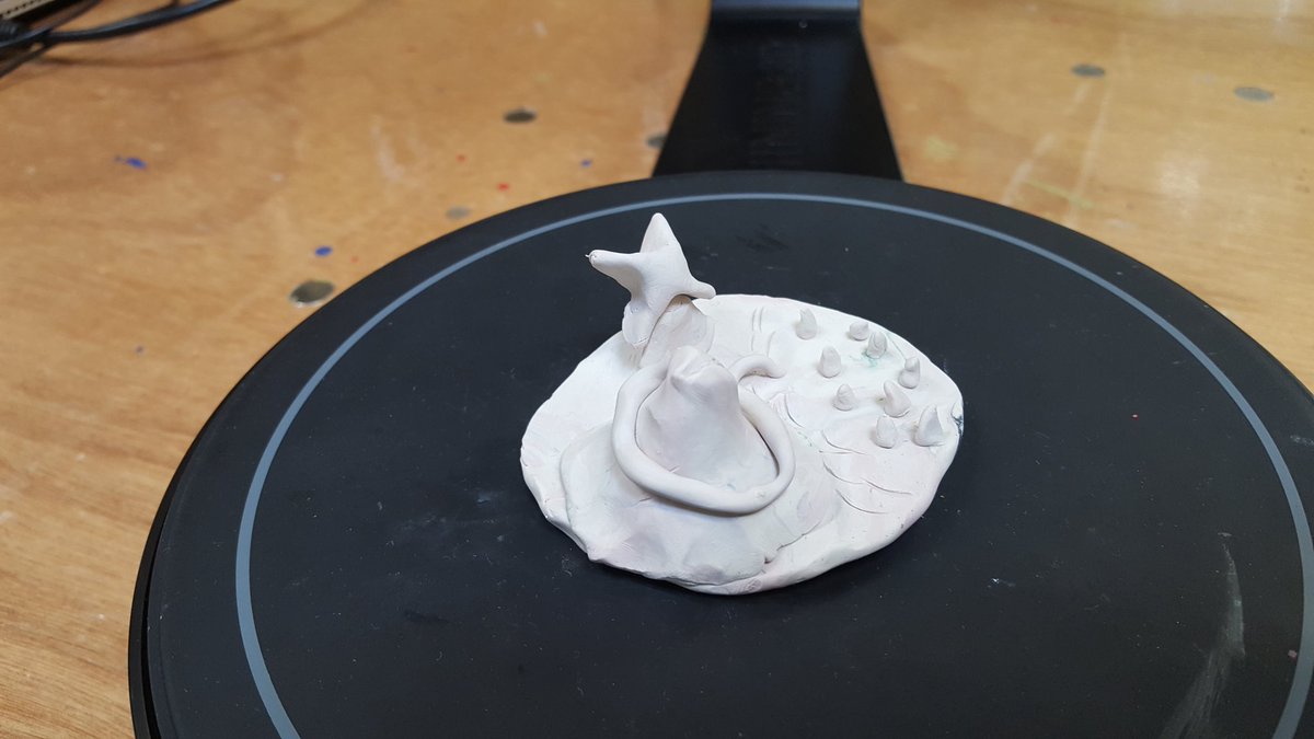 GrahamCREATE's tweet photo. @bizzie_bodies @lb_southwark @WorgInfo @Redriff_Primary Epic 2nd Day of #3DDesign, #3dprinting & #3DScanning fun. Exploring Creativity was a shared experience once again done in person in @DSettlements safe & #SocialDistancing #community venue in #Rotherhite. Well done all the #youngpeople & their #families for attending the 2 days! https://t.co/dWTc3hIV1F