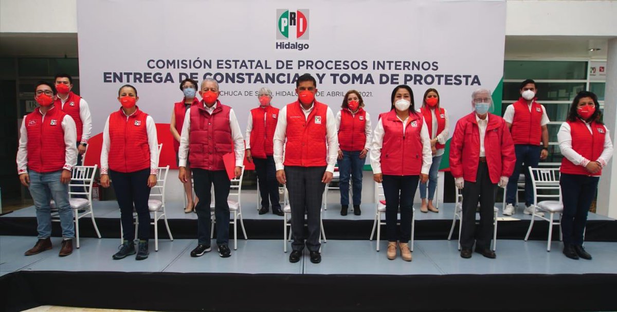 cdeprihidalgo's tweet photo. El Presidente @jmvalerapiedras y la Secretaria General @PaolaJazminDO, realizaron la entrega de constancias y toma de protesta a los candidatos Anel Torres Biñuelo y Salvador Neri Sosa para la Presidencia Municipal de #Ixmiquilpan y #Acaxochitlán, perfiles preparados.

#VotaPRI https://t.co/mFkYUS9xja