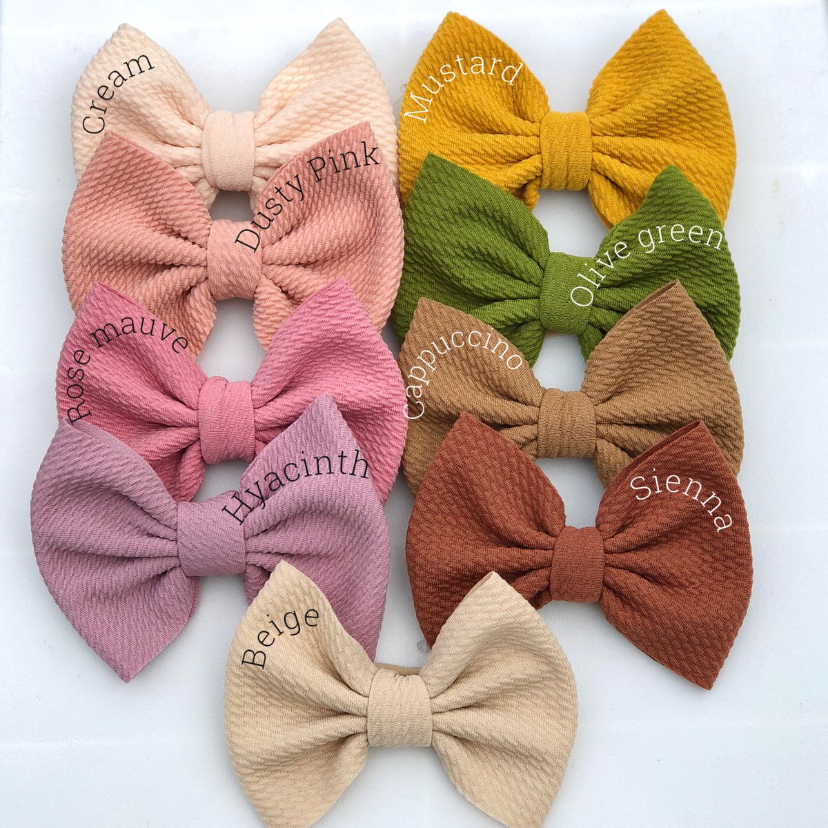 Now offering bows on clips as well!! 🎀 now available!