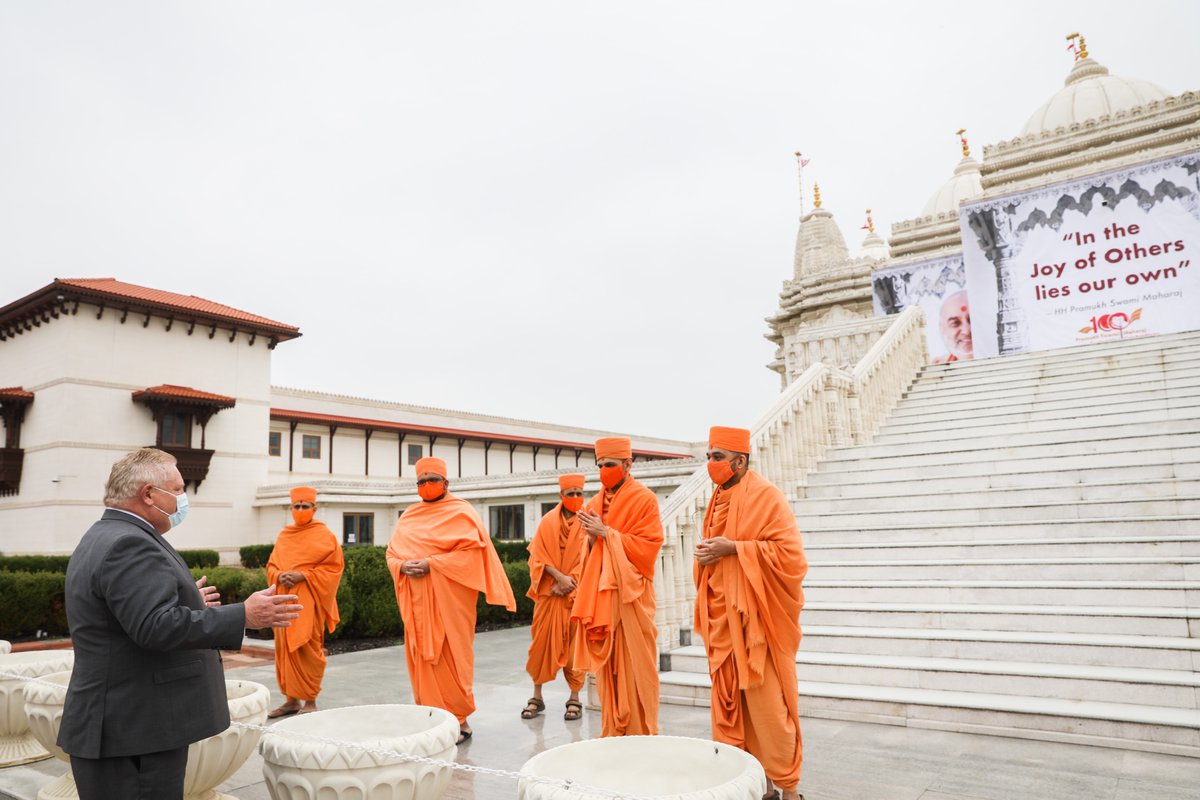 fordnation's tweet image. I want to thank #BAPS for having me stop by the site of the new immunization clinic in #Etobicoke.

#BAPSCharities have really stepped up throughout the pandemic, donating more than 130,000 masks to communities right across this country. This is the #OntarioSpirit we need.