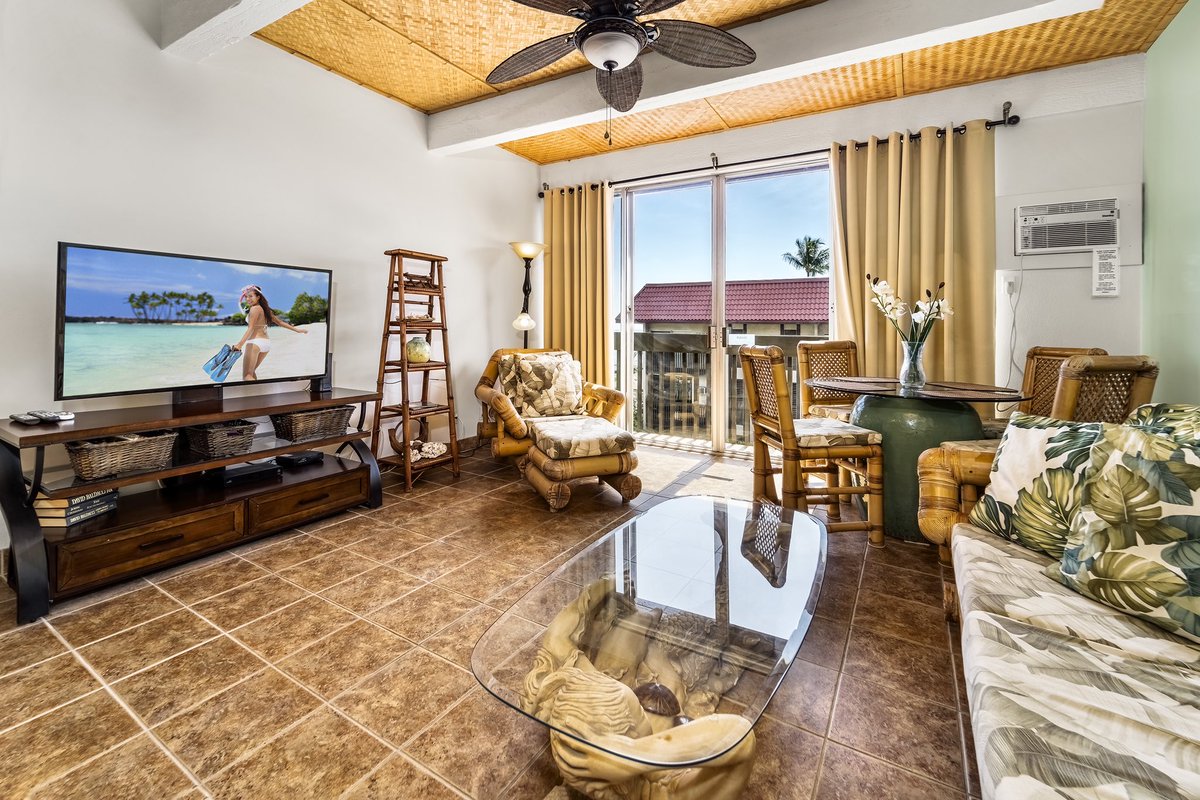 hatfieldpc's tweet image. No better time for a vacation to Hawaii!!! Our condo on the Big Island in downtown Kona is ready for you to rest, relax and explore. Check out the link if you are interested in booking.
Aloha 
evrhi.com/vrp/unit/Kona_…