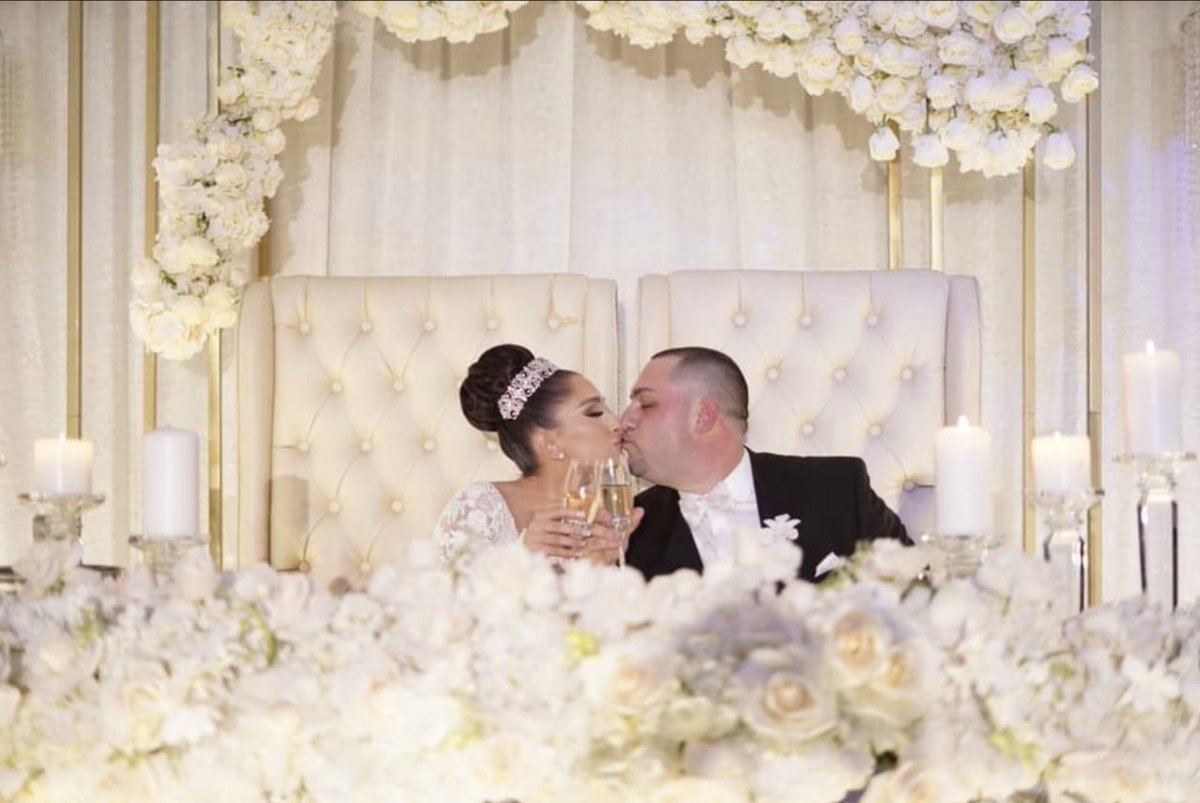 Russo's brides and Grooms 👰‍♀️🤵‍♂️look more like Kings and Queens 👑 and we just can't get enough! 🤩