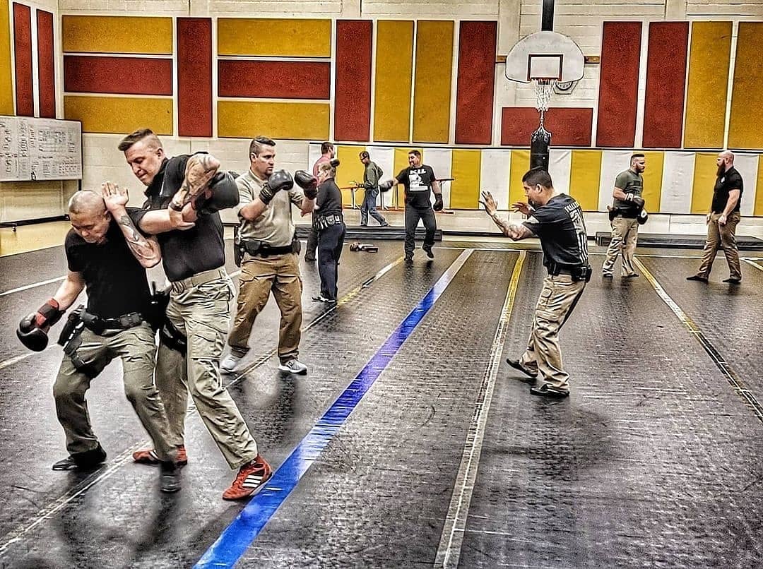 KennyBigbeeJr's tweet photo. Reposted from @jaredwihongi Always a pleasure getting back to my professional roots in a law enforcement training environment This is my second time teaching a TRICOM Instructor course at the Wyoming Law Enforcement Academy This time Im fortunate to have TRICOM Master Instructors https://t.co/ij2EWC6jvg