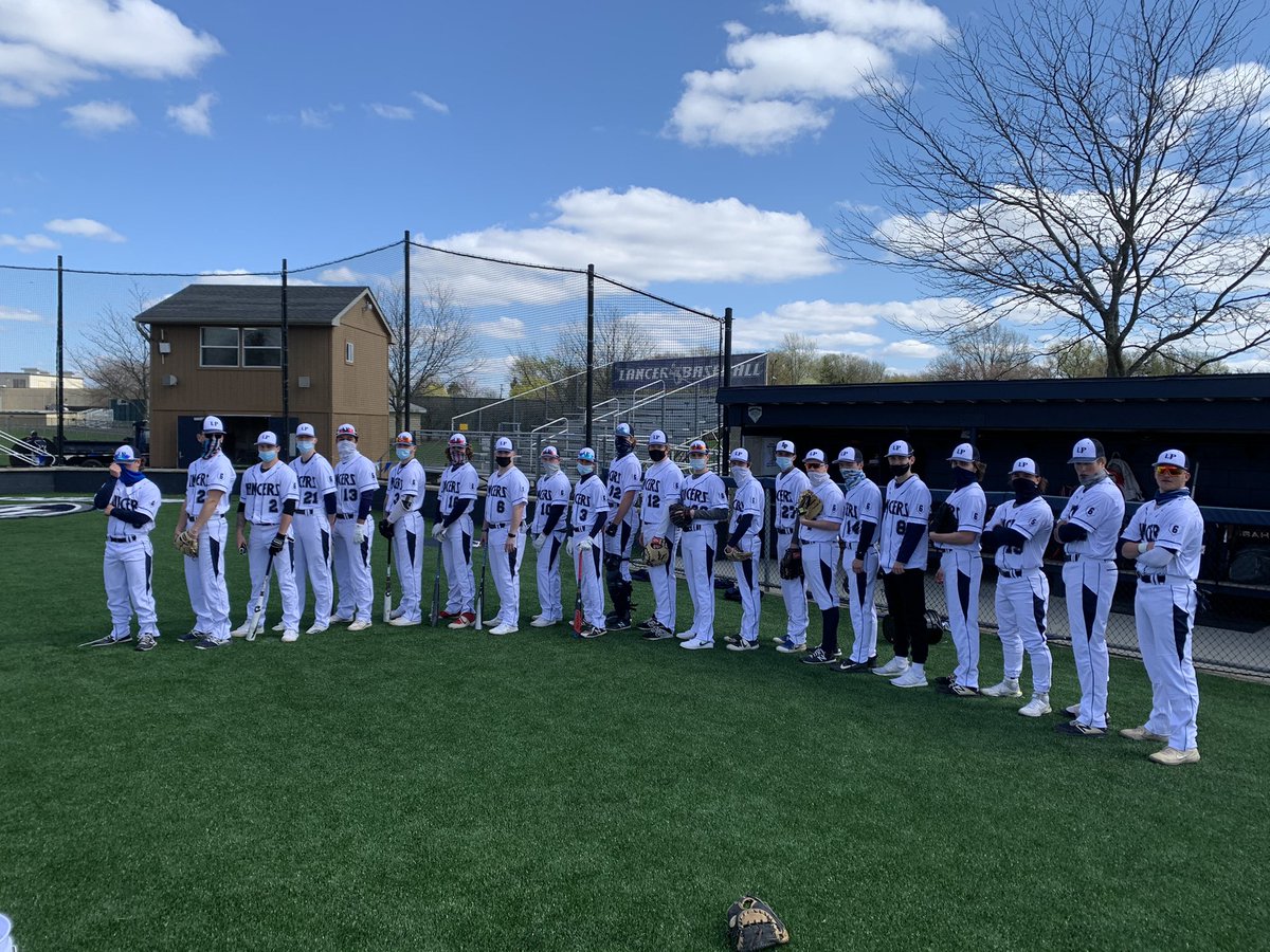 LPLancersBB's tweet image. 2021 varsity showing support for TJ Kutil!  Keep fighting!  Go Lancers!