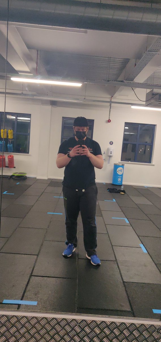 Empty gym at 2am...it's good to be back!