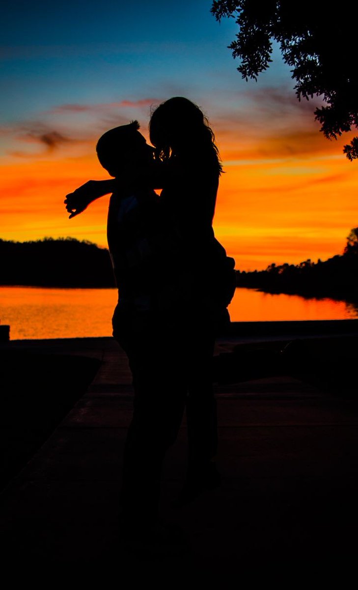 #DiaInternacionalDelBeso