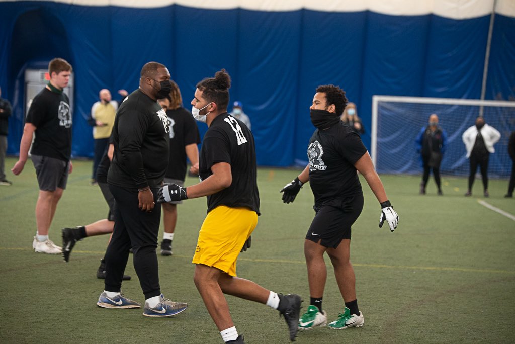 hanton_jawaad's tweet image. Thankful for the opportunity this past weekend to compete in @AllStatePrepsFB camp  #1% @PaFootballNews @RobertJFord4 @EdOBrienCFB @CoachJaimieT @PrepRedzonePA