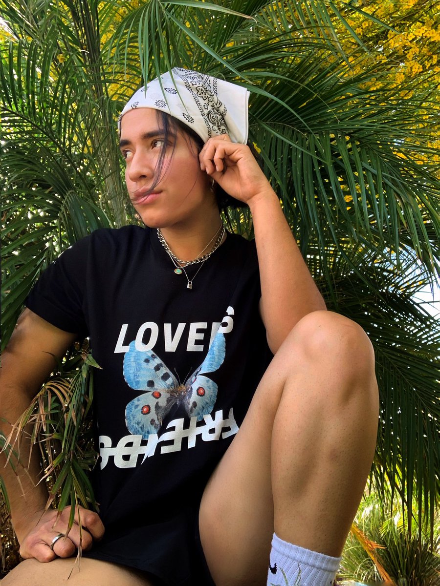 xenie_178's tweet photo. Lovers not friends tshirt from @wearmnstrm  #LGBTQ #wlw  #LGBTQIAofTwitter #lesbian  #proudgaybourhood https://t.co/XyErtoYrMn