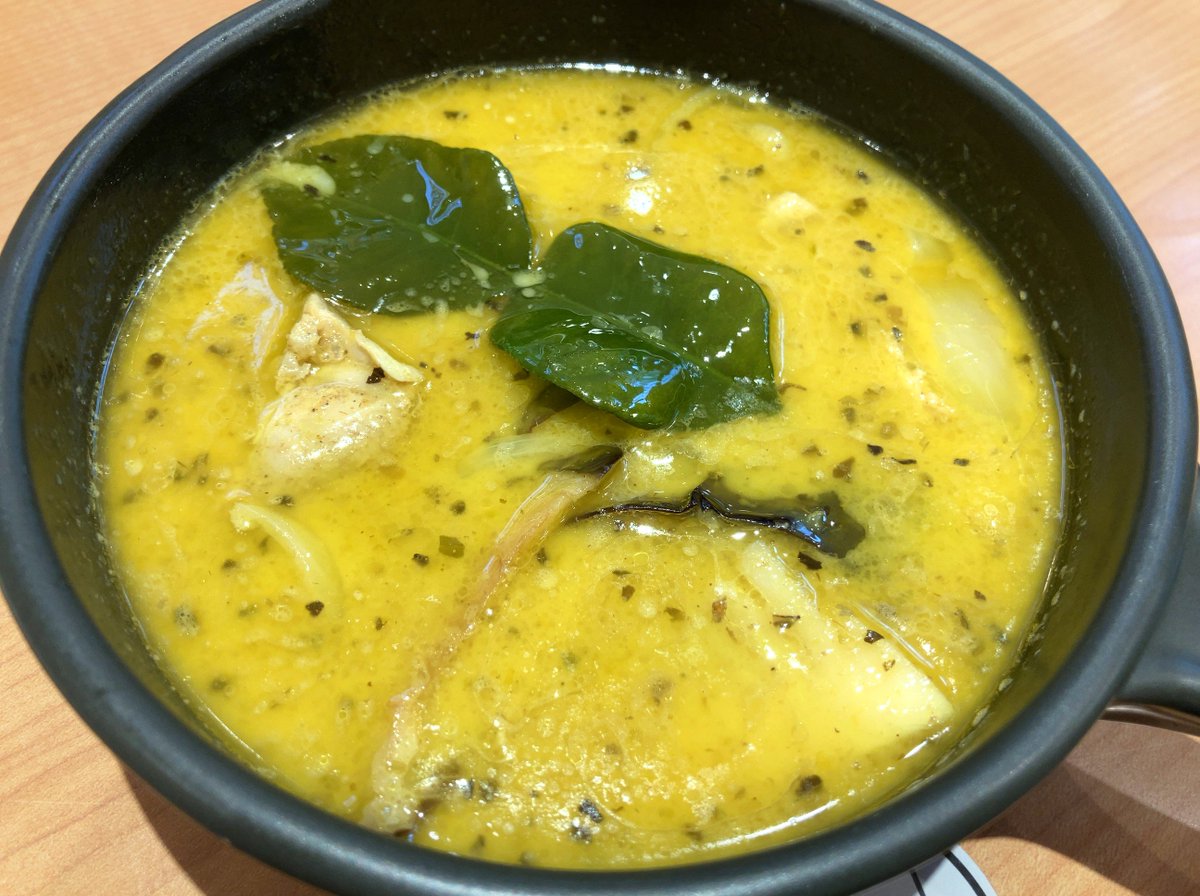 公式 松屋カレー部 早速マイカリー食堂でグリーンカレーを頂きました 口に入れた瞬間に ミルクの甘みが広がってイイ感じ っと思ったら後からくる独特な辛さ が癖になってライスが進む いやこれ おいしいっ 辛っ あと 松屋 松のや 公式 松屋カレー部 早速マイカリー食堂でグリーンカレーを頂きました 口に入れた瞬間に ミルクの甘みが広がってイイ感じ っと思ったら後からくる独特な辛さ が癖になってライスが進む いやこれ おいしいっ 辛っ あと 松屋 松のや