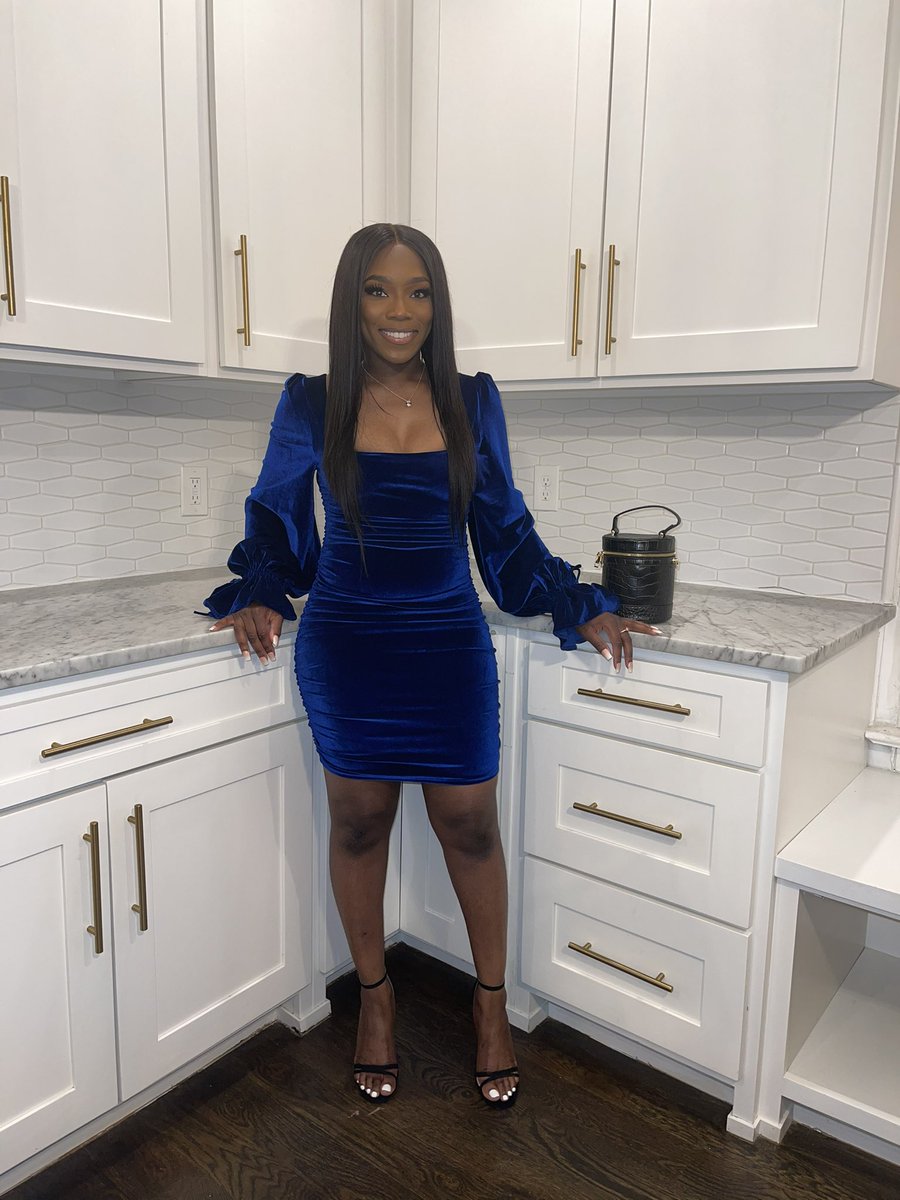 Taryn_Cee's tweet photo. Your Favorite 🤎✨ https://t.co/tlULtgyZ6L